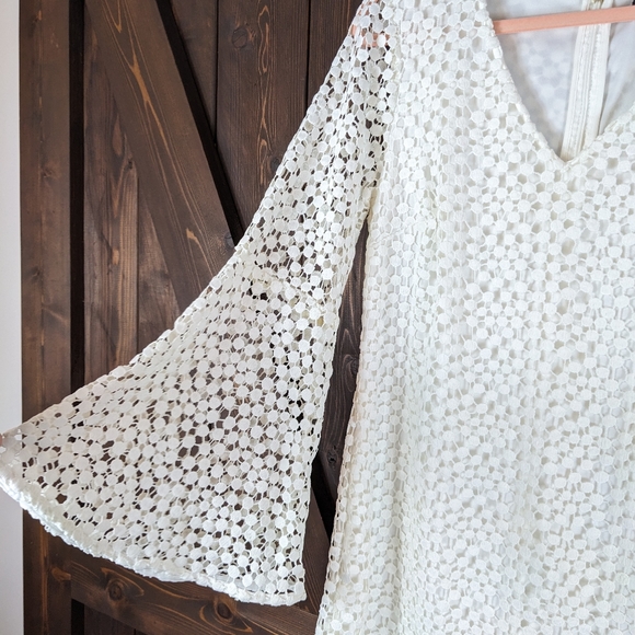 Karl Lagerfeld Paris White Bell Sleeve Eyelet Lace Dress New With Tags SIze 8 - Picture 7 of 14